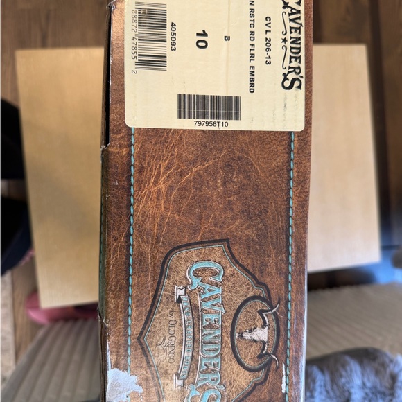 Old Gringo Burgundy Floral Embroidered Boots - Picture 6 of 6